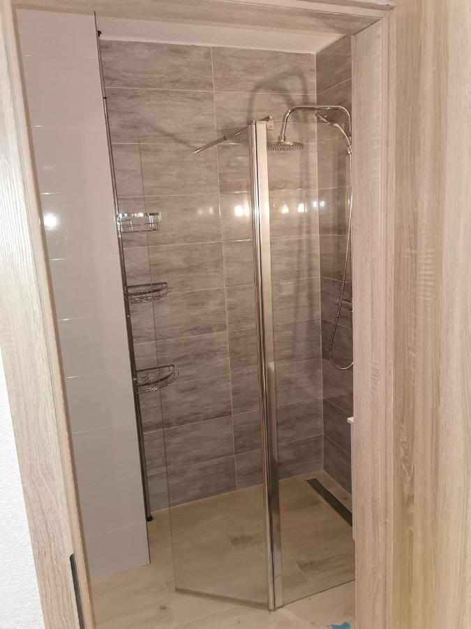 Апартаменти Flat In The Heart Of Ліптовський Мікулаш Екстер'єр фото