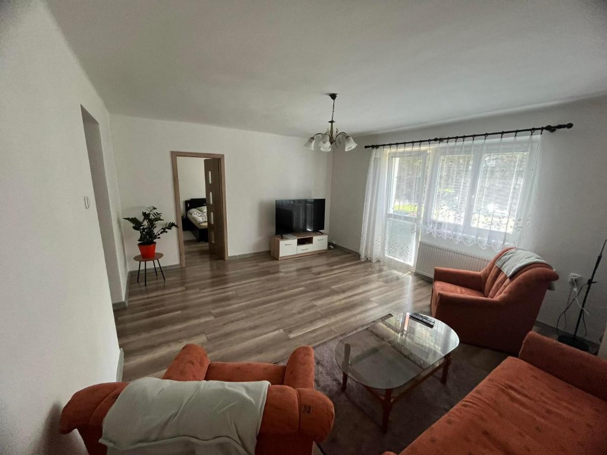 Апартаменти Flat In The Heart Of Ліптовський Мікулаш Екстер'єр фото